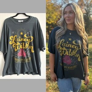 NEW Daydreamer Lainey Wilson T-shirt- Onesize